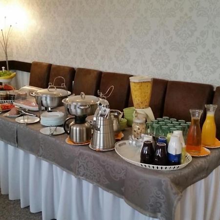 Hotel Florian สลาฟโกฟ อู เบอร์นา ภายนอก รูปภาพ