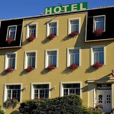 Hotel Florian สลาฟโกฟ อู เบอร์นา ภายนอก รูปภาพ