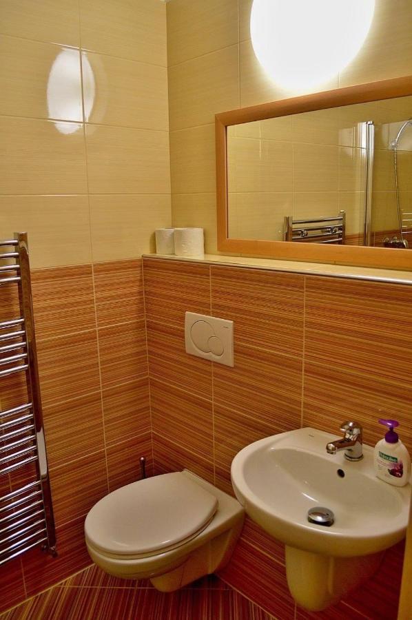 Hotel Florian สลาฟโกฟ อู เบอร์นา ภายนอก รูปภาพ